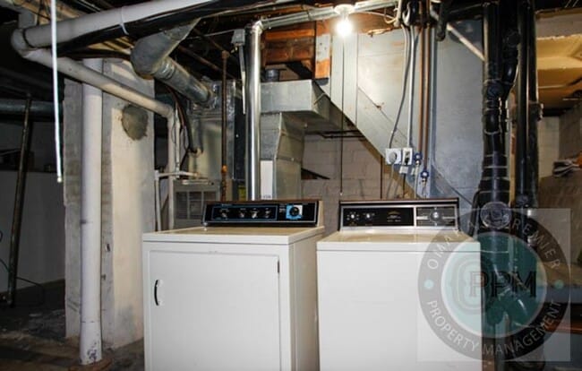 Building Photo - 822 N 50th Ave