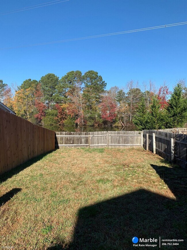 Building Photo - 3 br, 1 bath Townhome - 1426 Dighton Ct