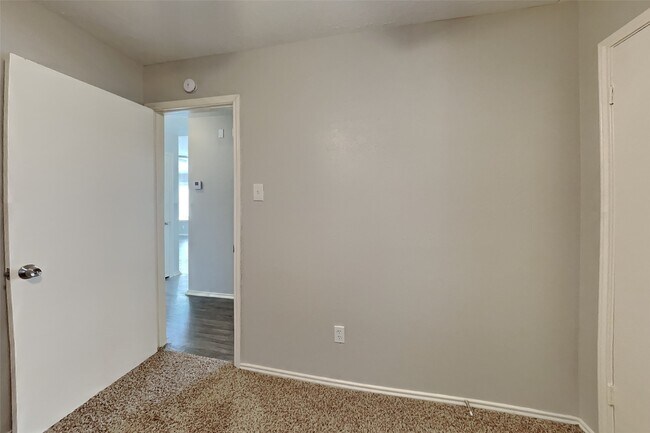 Building Photo - 11910 Westwold Dr