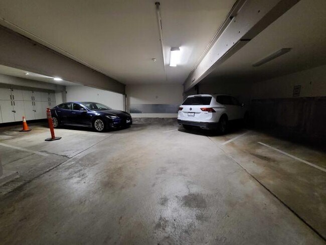 Building Photo - 2 bedroom in San Francisco CA 94114