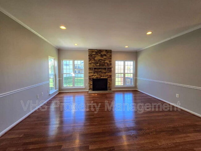 Building Photo - 2520 Post Oak Dr