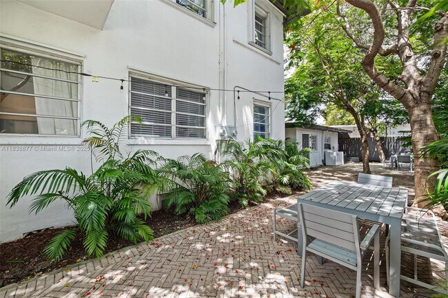 Building Photo - 220 Beacom Blvd