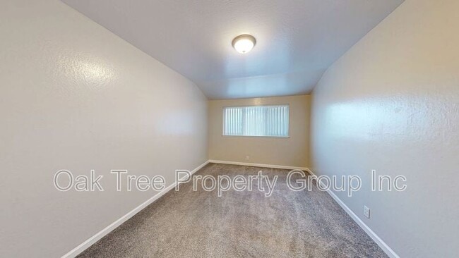 Building Photo - 2377 Downer Ave