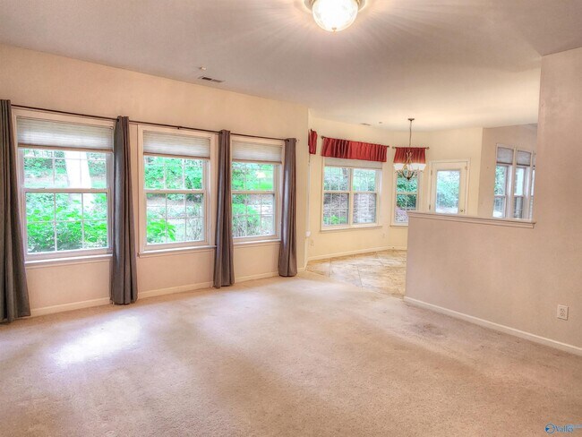 Building Photo - 93 Fernbrook Ct