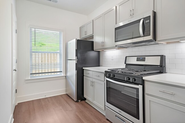 Building Photo - Smart Home with Amazing Community Amenities
