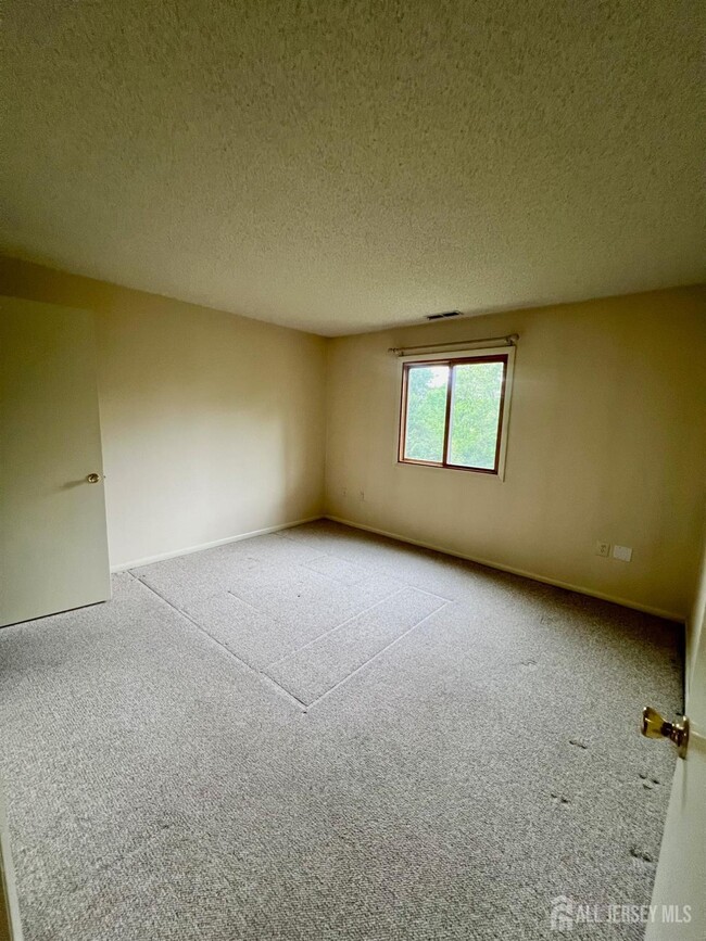 Building Photo - 1317 Ravens Crest Dr