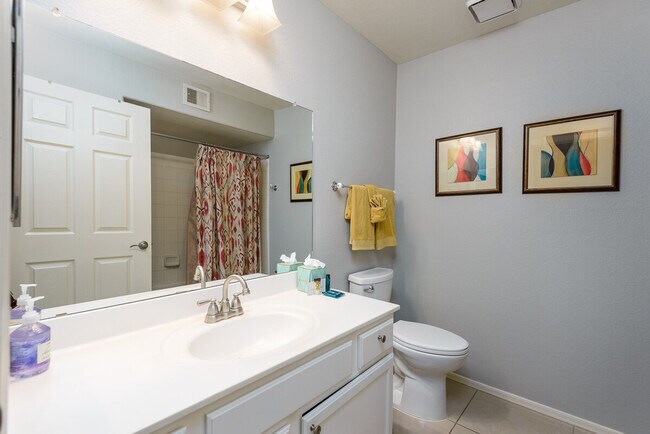 Building Photo - 9775 N 94th Pl