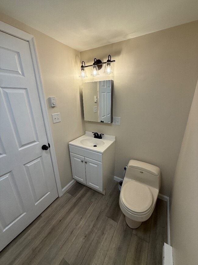 Building Photo - 103 W Catawissa St