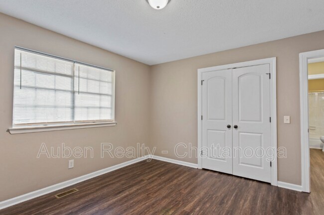 Building Photo - 7167 Holland Ln