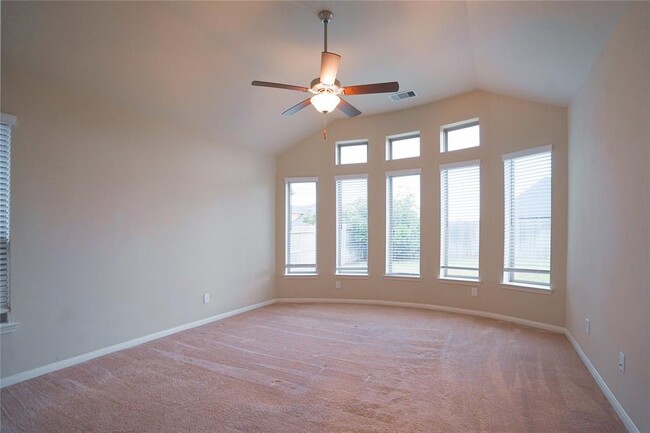 Building Photo - 29034 Canyon Oak Dr