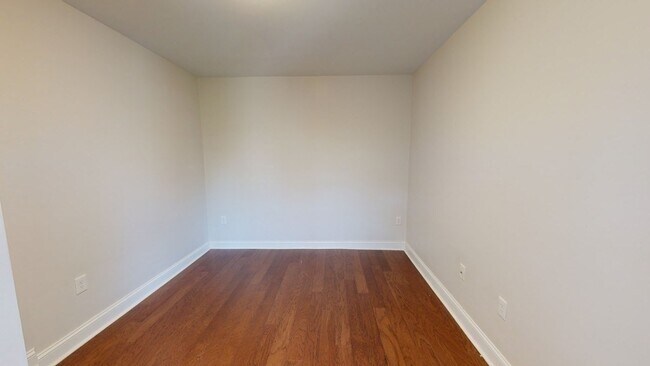 Building Photo - 37 Walnut Pl