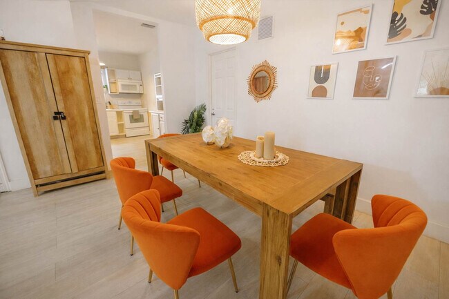 Building Photo - 181 NW 46th St