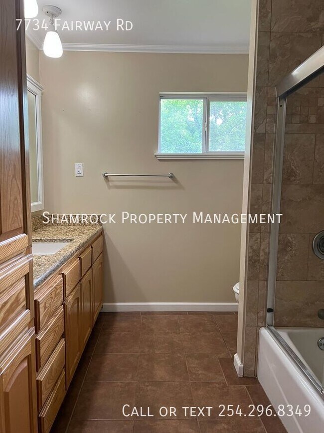 Building Photo - Woodway Home