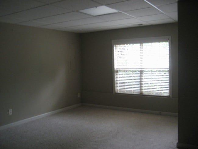 Building Photo - Hoover/Helena