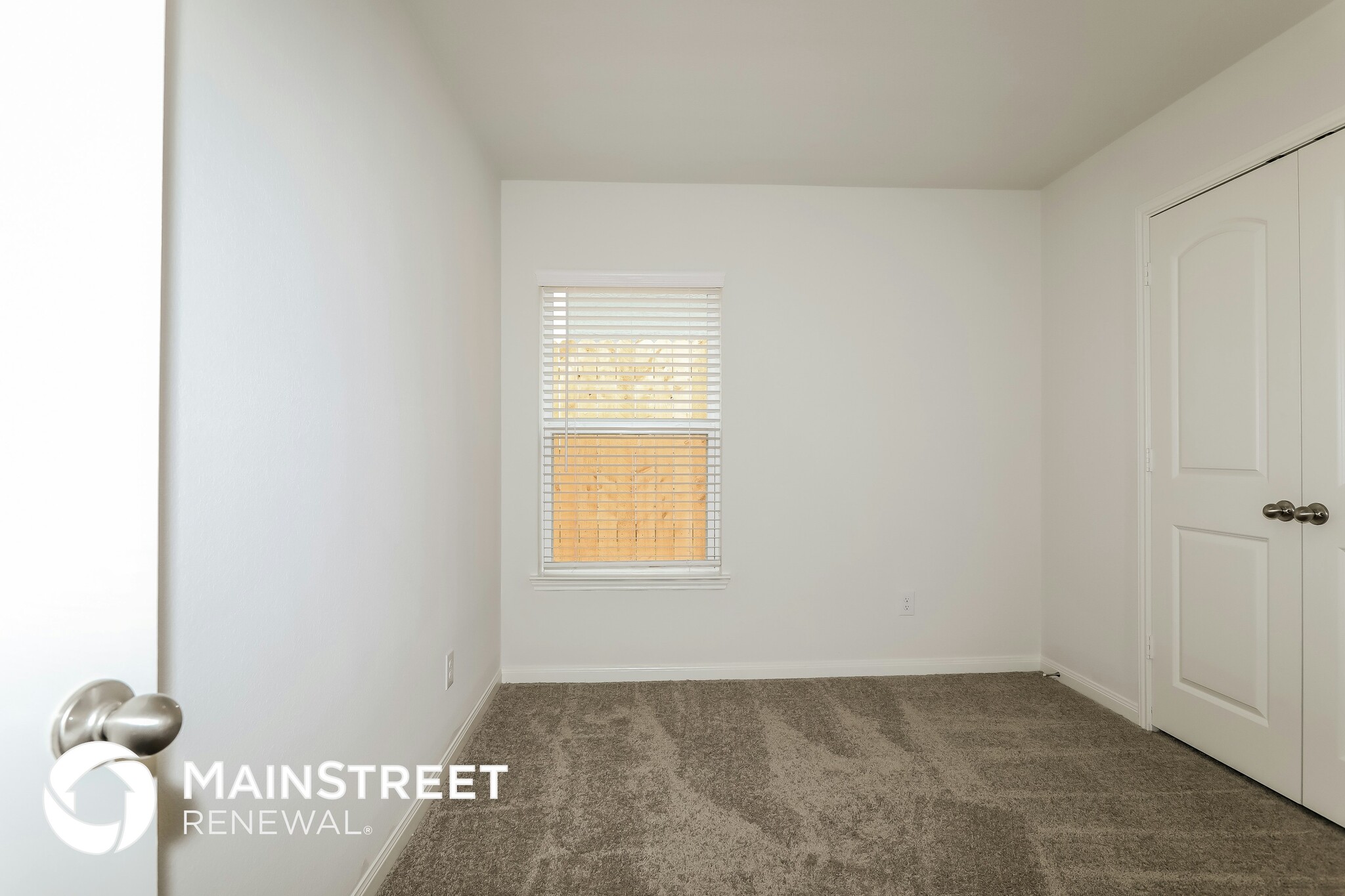 Building Photo - 26869 Steinbeck Dr