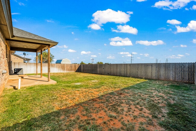 Building Photo - 4008 East F M 1729