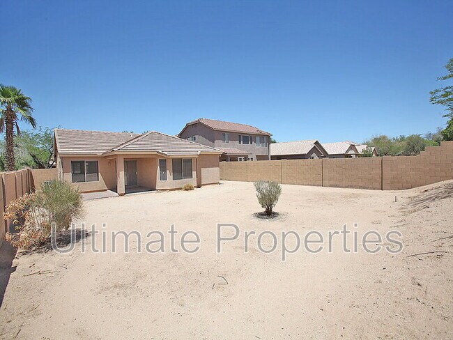 Building Photo - 2333 W Maldonado Dr