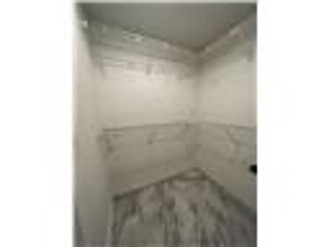 Building Photo - Beautiful Single-Family 3BR Cozy Home