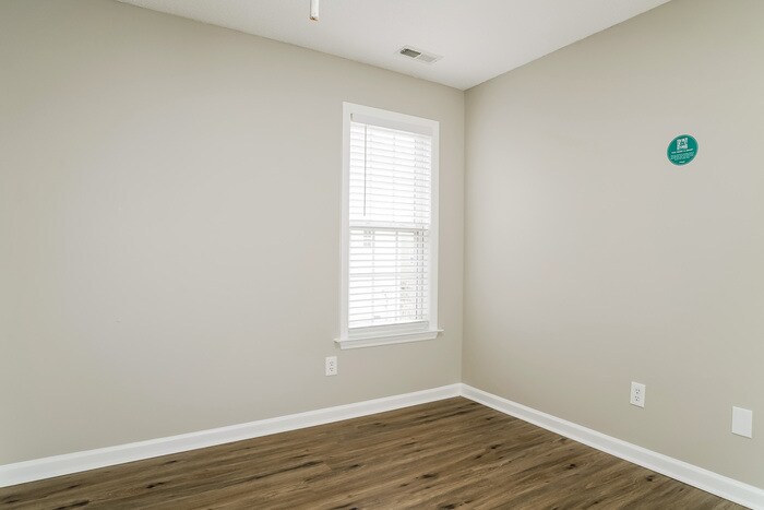 Building Photo - 2337 Sapphire Valley Dr