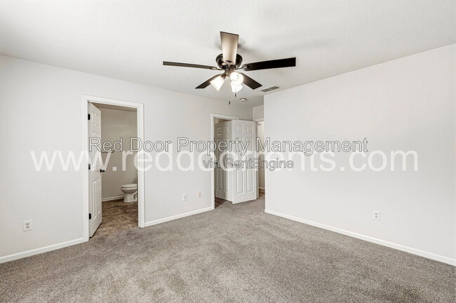 Building Photo - 127 Broadmoor Bend