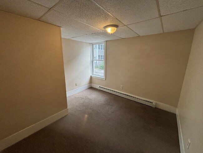 Building Photo - All-Inclusive Living! Move-In Ready 2-Bedroom Apartment with Heat and Electricity included in San...