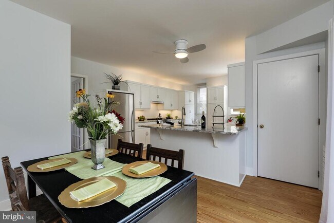 Building Photo - 30 Vandeventer Ave