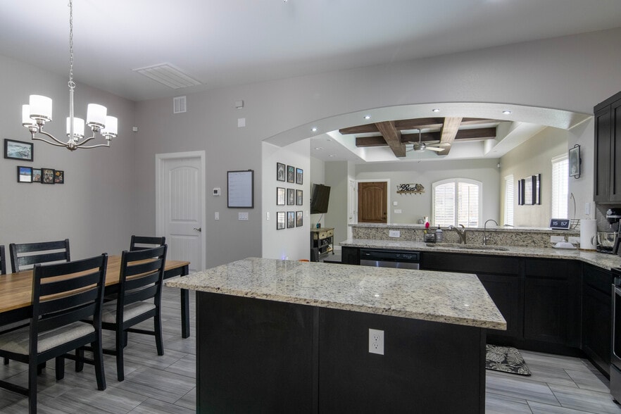 Kitchen Island - 3456 David Palacio Dr