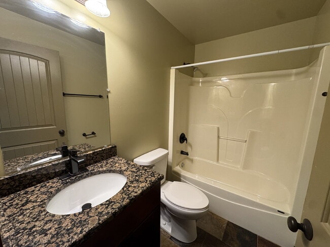 Building Photo - LUXURY RENTAL IN NORTH UTICA – OAK RIDGE VILLAGE