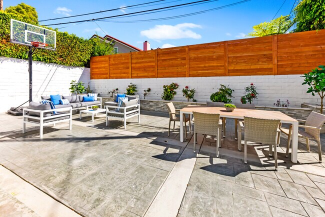 Building Photo - 7726 W 79th St