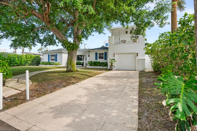 Building Photo - 240 Santa Lucia Dr