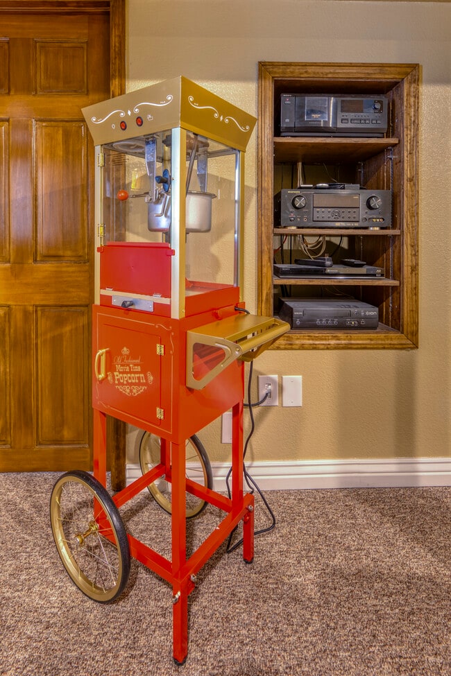 Movie Popcorn - 1518 E Nichols Cir