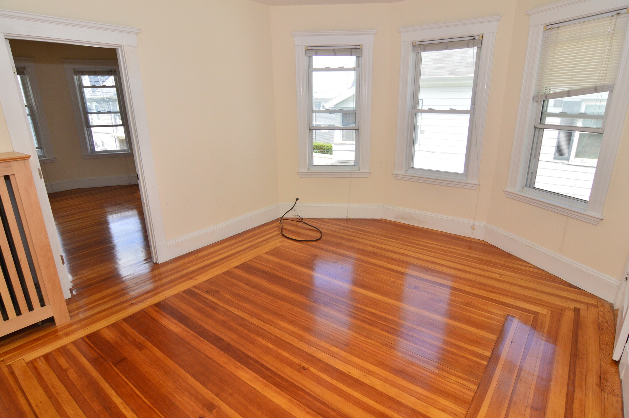 Building Photo - 100 Etna St