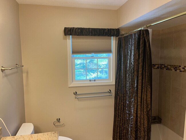Building Photo - 2259 Augusta Ct