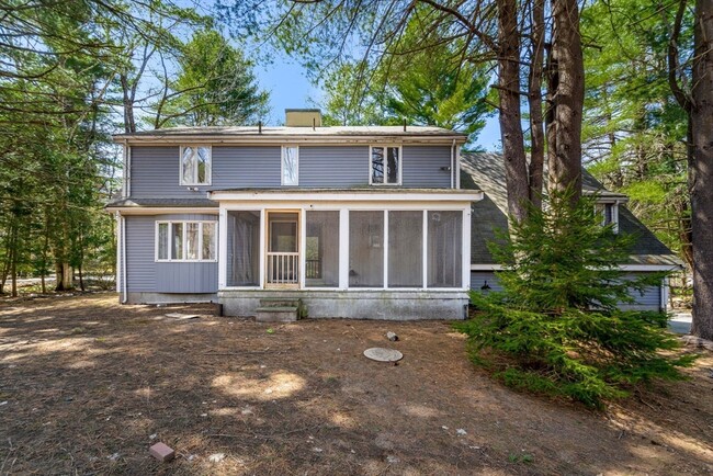 Building Photo - 306 Grove St