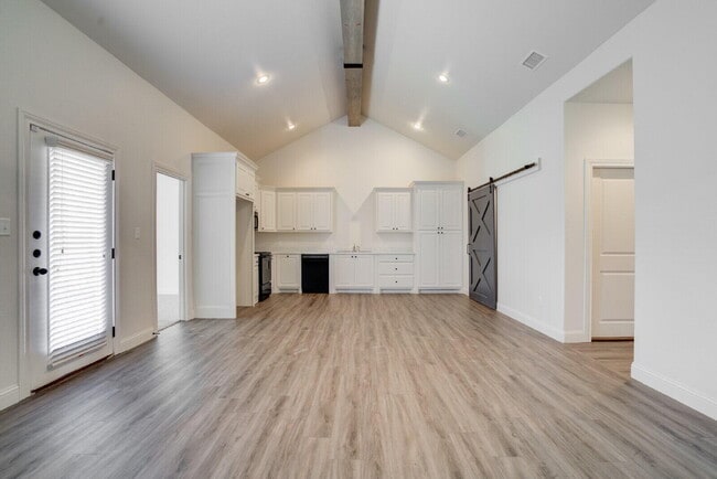 Building Photo - 2508 112th St