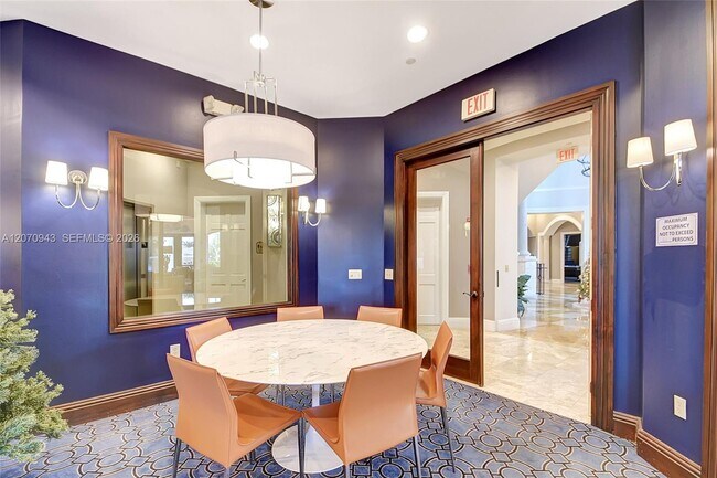 Building Photo - 2206 Tuscany Way