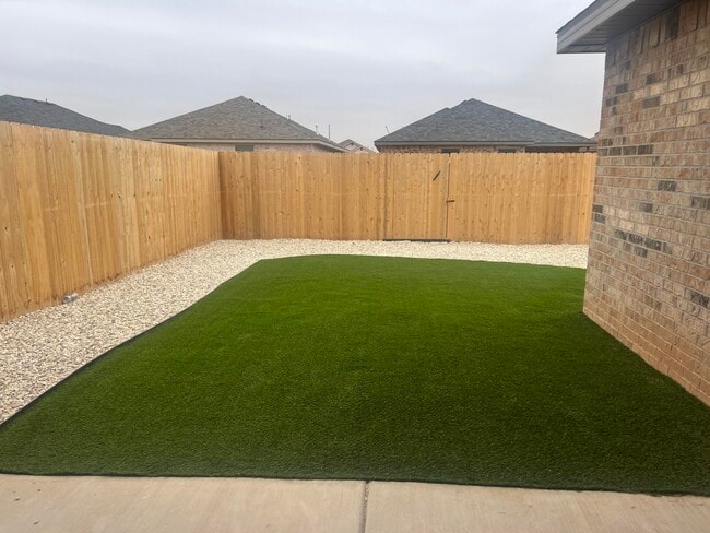 Building Photo - 1711 141st St