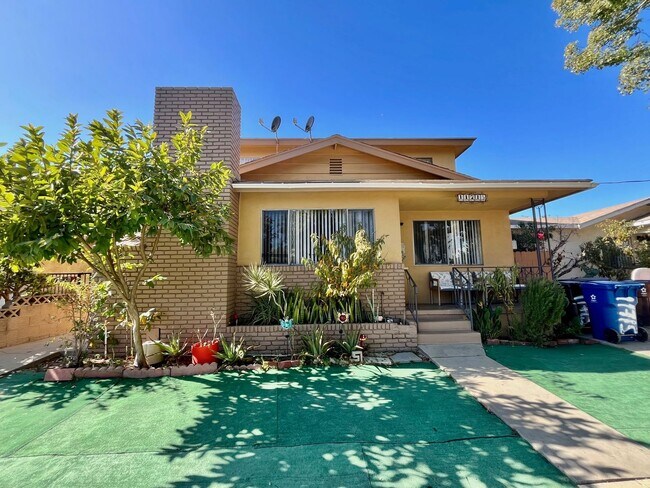 Building Photo - 11715 Ramona Ave