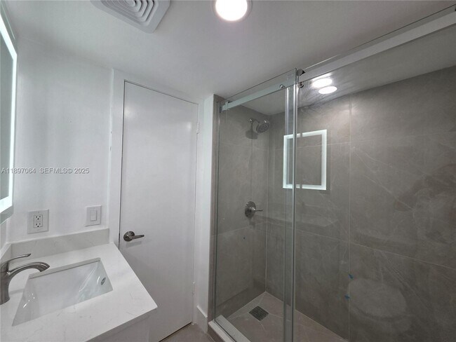 Building Photo - 7445 SW 153rd Pl