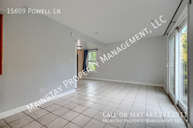 Building Photo - 15609 Powell Ln