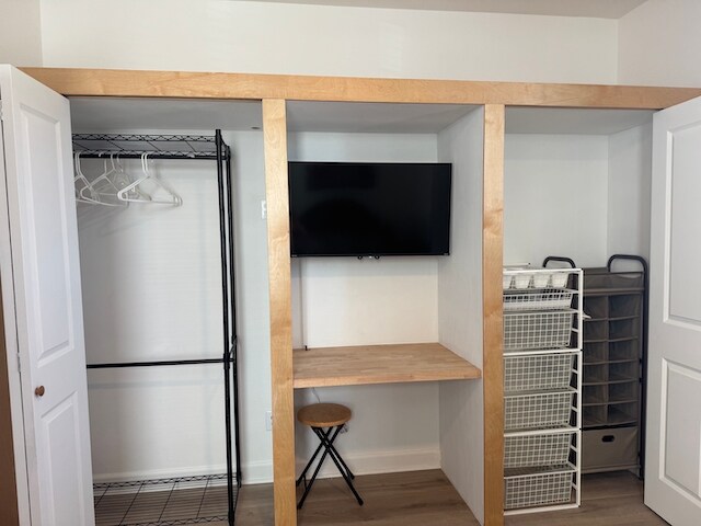 Building Photo - 283 Hadley Wy