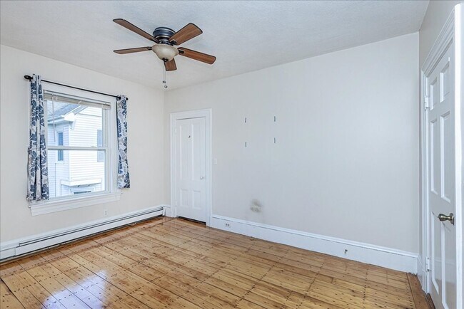 Building Photo - 9 Lapham St