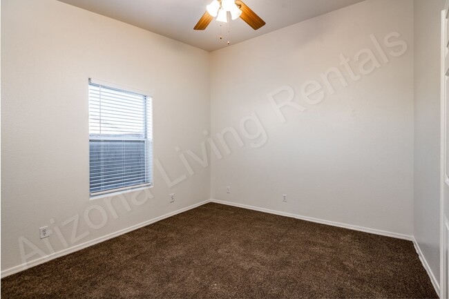 Building Photo - GORGEOUS 4 BEDROOM HOME