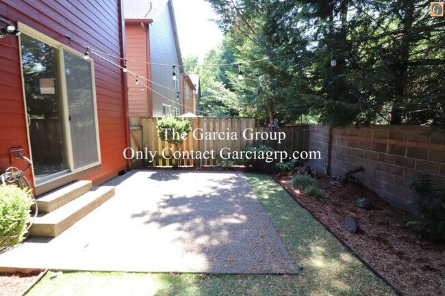 Building Photo - 7736 SW Cypress Ln