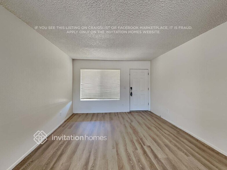 Building Photo - 6919 W Vogel Ave