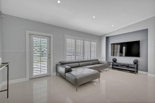 Building Photo - 8015 SW 136th St