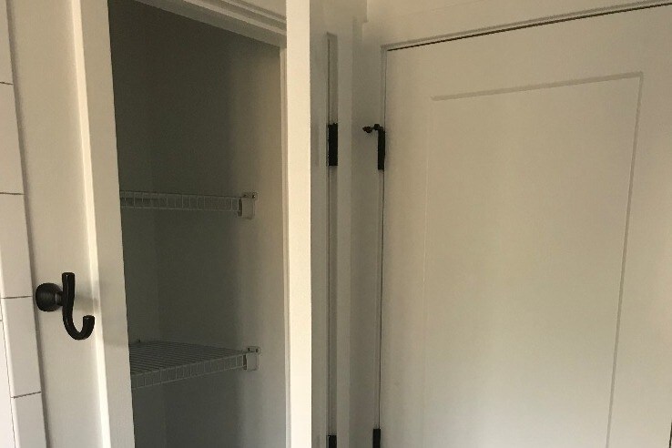 Building Photo - 9647 Pacific Ave