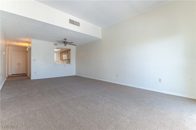 Building Photo - 7100 W Pirates Cove Rd