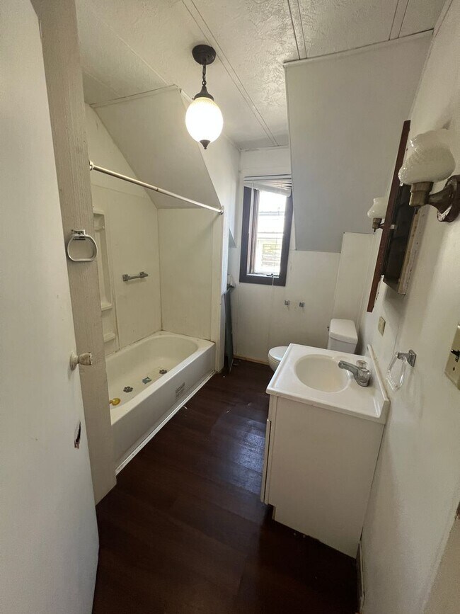 Building Photo - Click the “Apply Now” button or email wapmrentals@gmail.com for a prompt response.