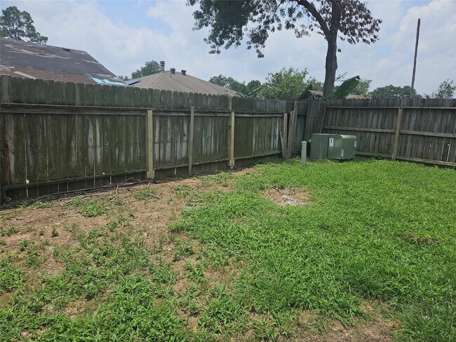Building Photo - 18539 Lippizaner Dr